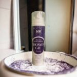 Żel pod prysznic z lawendą AlgAran — produkt w aranżacji